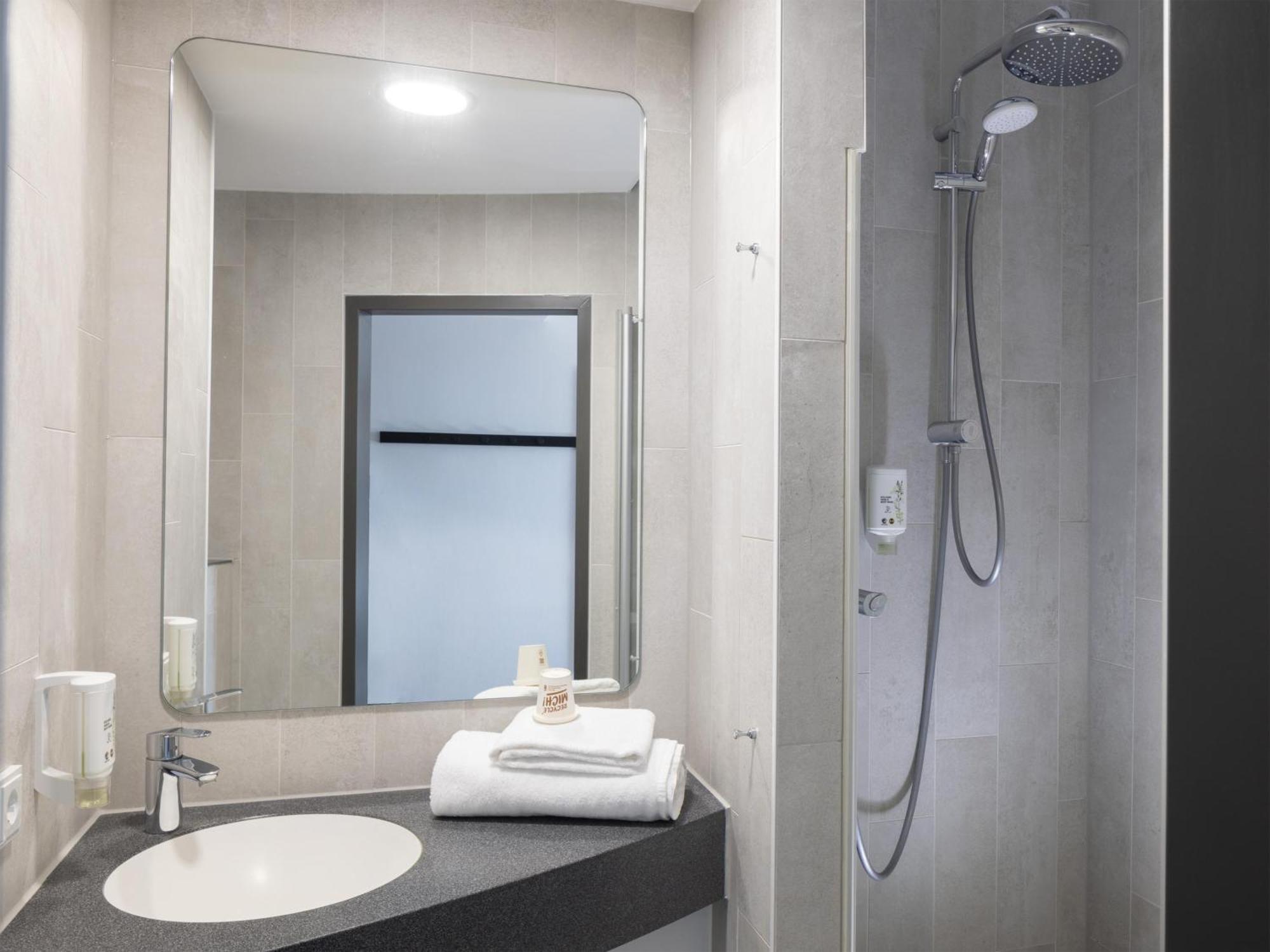 B&B Hotel Kiel-City Dış mekan fotoğraf